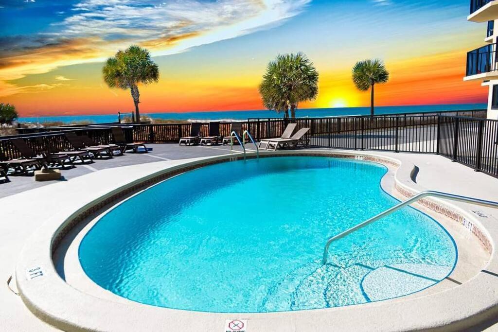 Winter Special! Renovated Resort Condo - On The Beach! Panama City Beach Exterior photo